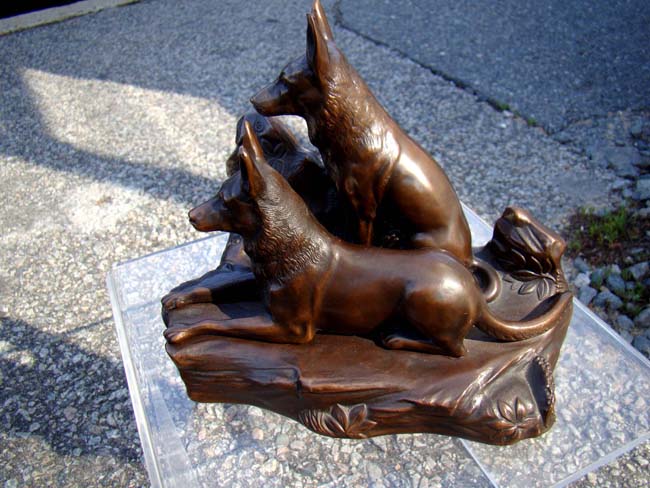 A very fine pair of German Shepherd bookends made by Jennings Brothers of Meriden, CT., circa 1930 — image 4